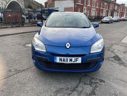 Blue Used 2011 Renault Mégane III Dynamique Hatchback | £1,695 (Good price)