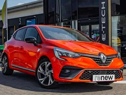Valencia orange Used 2023 Renault Clio V RS Line Hatchback | £15,495 (Fair price)