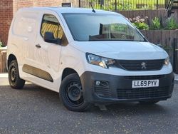 White Used 2019 Peugeot Partner Van | £8,987 (A bit pricey)