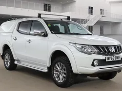 White Used 2019 Mitsubishi L200 Pickup | £15,995 (Fair price)