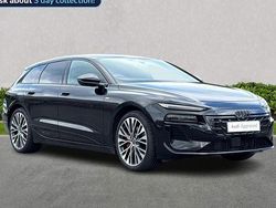 Black Used 2025 Audi e-tron Performance SUV | £59,999