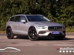 Silver Used 2021 Volvo V60 CC Estate | £21,799 (Fair price)