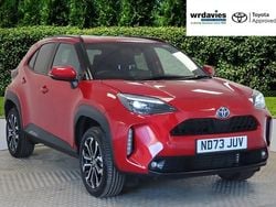 Used 2023 Toyota Yaris Hybrid Design SUV | £22,795 (Fair price)