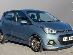 Blue Used 2017 Hyundai i10 Premium Hatchback | £6,495 (Good price)