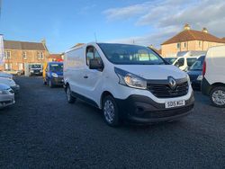 White Used 2015 Renault Trafic Business Van | £4,975 (Expensive)