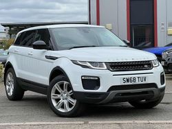 White Used 2018 Land Rover Range Rover evoque SE Estate | £11,990 (Fair price)
