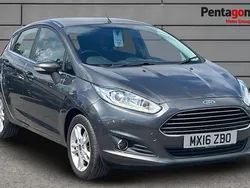 Grey Used 2016 Ford Fiesta Zetec Hatchback | £5,995 (Fair price)
