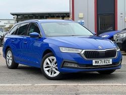Blue Used 2021 Skoda Octavia SE L Estate | £8,675 (Good price)
