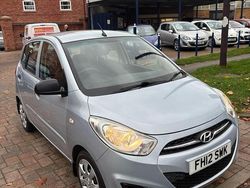 Silver Used 2012 Hyundai i10 Classic Hatchback | £2,895 (Fair price)
