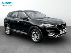 Black Used 2023 MG HS Excite SUV | £15,991 (Fair price)