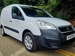 White Used 2018 Peugeot Partner MPV | £5,000 (Good price)