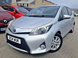 Silver Used 2014 Toyota Yaris Hybrid Hatchback | £9,597 (A bit pricey)