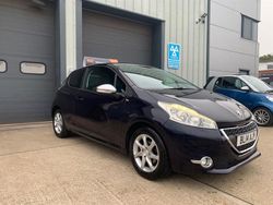 Blue Used 2014 Peugeot 208 Style Hatchback | £3,990 (Fair price)