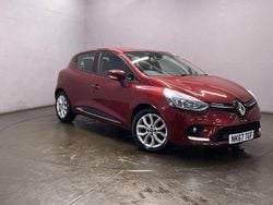 Red Used 2017 Renault Clio IV Dynamique Hatchback | £7,999 (Fair price)