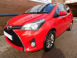 Red Used 2014 Toyota Yaris Hatchback | £4,995 (Fair price)