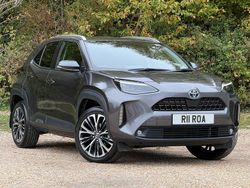 Grey Used 2022 Toyota Yaris Hybrid SUV | £22,895 (Fair price)