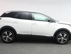 White Used 2018 Peugeot 3008 GT-line SUV | £12,999 (Fair price)