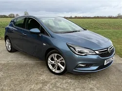 Blue Used 2016 Vauxhall Astra SRi Hatchback | £5,995 (Fair price)