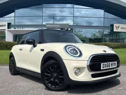White Used 2018 Mini Cooper Classic Hatchback | £11,000 (Fair price)