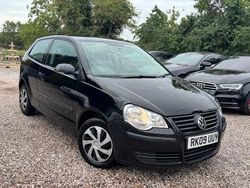 Black Used 2009 VW Polo Hatchback | £1,995 (Fair price)