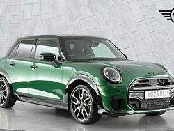 Green Used 2025 Mini Cooper Hatch Hatchback | £29,950