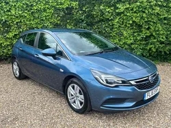 Blue Used 2016 Vauxhall Astra Design Edition Hatchback | £5,299 (Fair price)