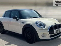 White Used 2018 Mini Cooper Hatch Hatchback | £10,670 (Fair price)