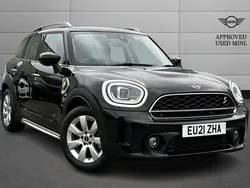 Midnight black Used 2021 Mini Cooper S Countryman Classic SUV | £20,550 (Fair price)