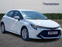 White Used 2019 Toyota Corolla Hatchback | £14,350 (Fair price)