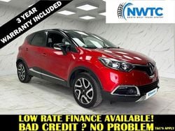 Red Used 2016 Renault Captur Signature SUV | £8,395 (Fair price)