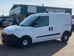 White Used 2015 Vauxhall Combo MPV | £2,995 (Fair price)