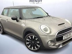 Used 2020 Mini Cooper S Exclusive Hatchback | £17,999 (Fair price)