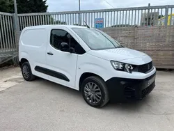 White Used 2022 Peugeot Partner Premium MPV | £13,000 (Fair price)