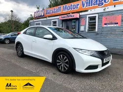 White Used 2013 Honda Civic SE Hatchback | £5,495 (Fair price)