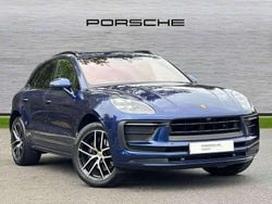 Blue Used 2025 Porsche Macan SUV | £66,950 (Fair price)