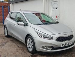 Silver Used 2015 Kia Ceed Hatchback | £4,495 (Good price)