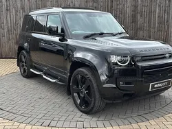 Used 2025 Land Rover Defender HSE Dynamic SUV | £47,699