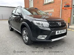 Black Used 2018 Dacia Sandero Lauréate Hatchback | £5,695 (Fair price)