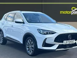 Arctic white gloss Used 2023 MG HS SE SUV | £16,000 (Fair price)