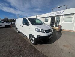 White Used 2022 Vauxhall Vivaro S Van | £11,950 (Good price)
