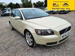 Green Used 2004 Volvo S40 SE Sedan | £1,488
