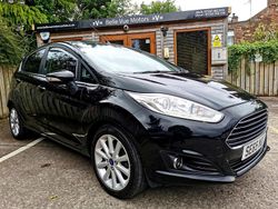 Black Used 2015 Ford Fiesta Titanium Hatchback | £6,295 (Expensive)