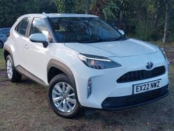 White Used 2022 Toyota Yaris Hybrid Estate | £16,698 (Good price)