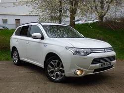 White Used 2014 Mitsubishi Outlander SUV | £8,600 (Good price)