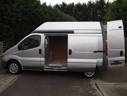 Silver Used 2010 Renault Trafic MPV | £3,300 (Super price)