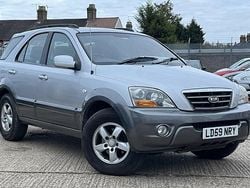 Silver Used 2009 Kia Sorento 2 SUV | £1,788 (Fair price)