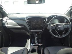 Used 2025 Isuzu D-Max Pickup | £41,000 (Expensive)