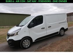 White Used 2020 Renault Trafic Business Van | £13,990 (Fair price)