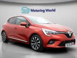 Red Used 2021 Renault Clio V Iconic Hatchback | £9,900 (Super price)