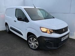White Used 2022 Peugeot Partner Premium Van | £7,890 (Good price)